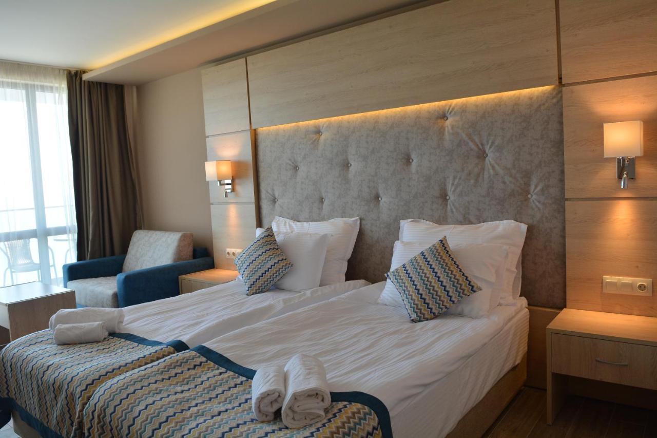 Royal Grand Hotel And Spa Kavarna ภายนอก รูปภาพ
