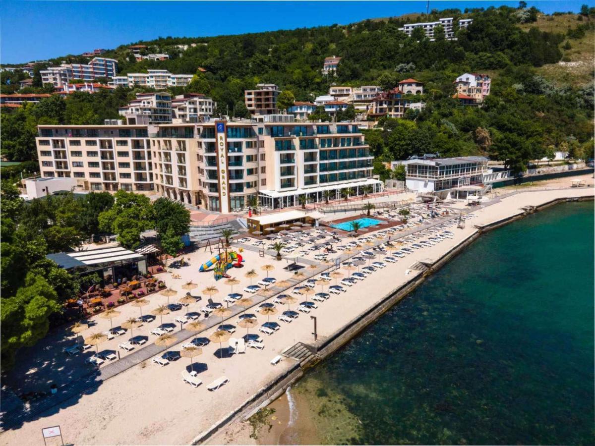Royal Grand Hotel And Spa Kavarna ภายนอก รูปภาพ