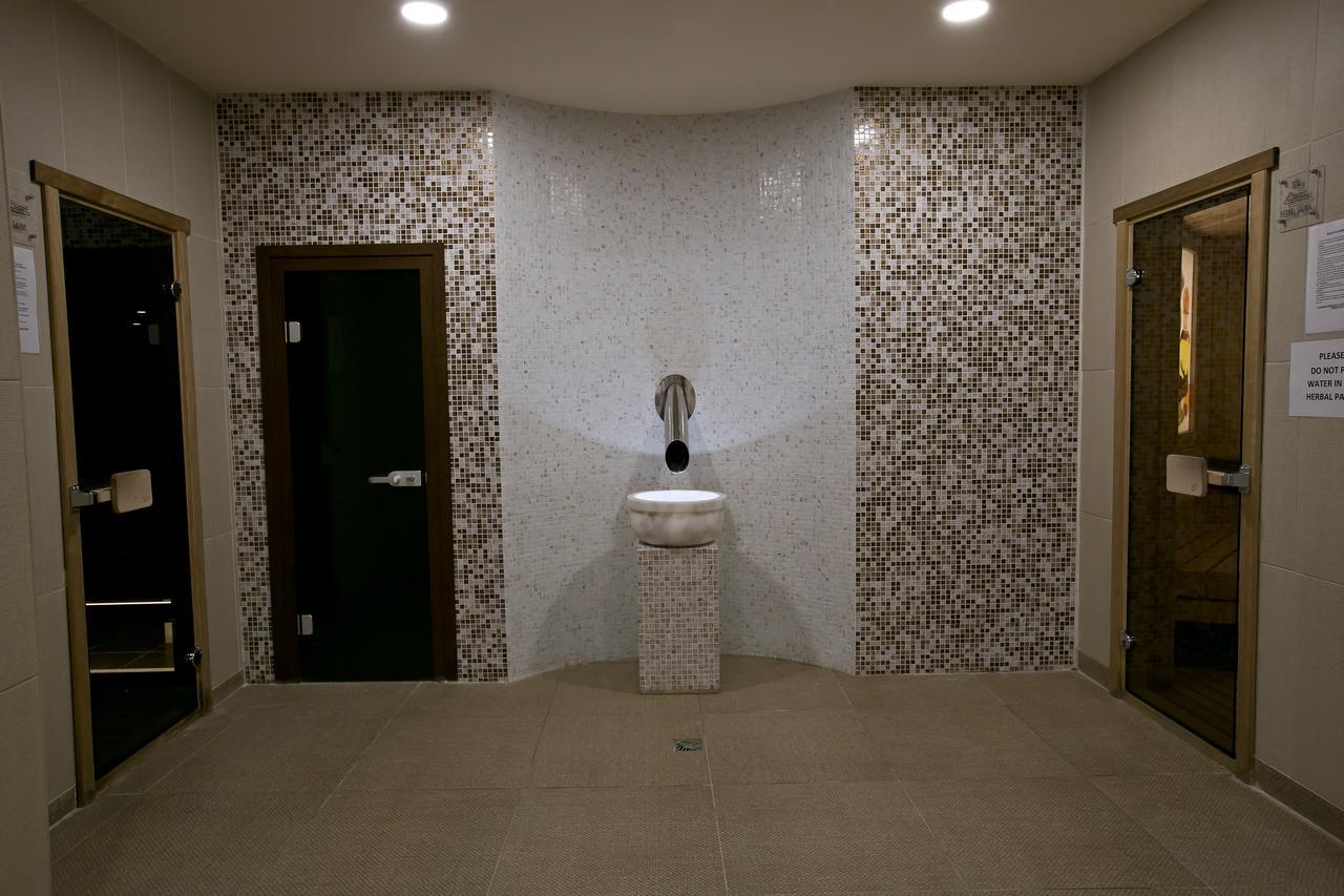 Royal Grand Hotel And Spa Kavarna ภายนอก รูปภาพ