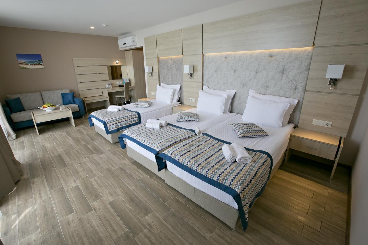 Royal Grand Hotel And Spa Kavarna ภายนอก รูปภาพ