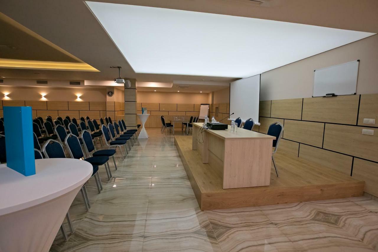 Royal Grand Hotel And Spa Kavarna ภายนอก รูปภาพ